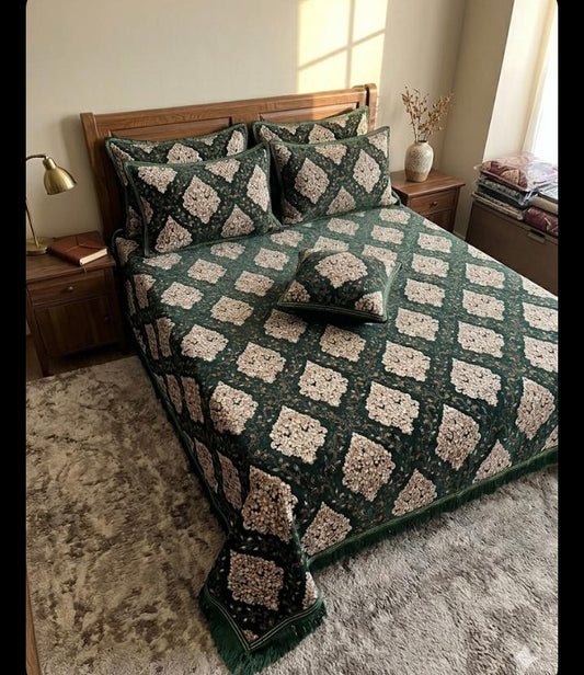 Wallwet Jacquard Bedsheet
